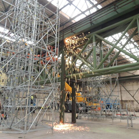 Welding of truss to existing steel structure