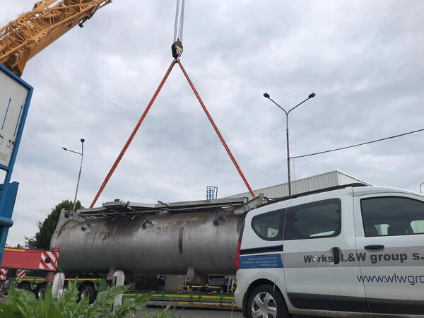 Replacement of an autoclave for AGC automotive glass Chuděřice.