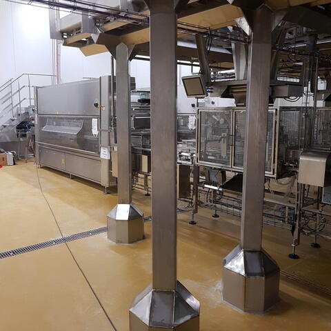Tivall CZ, production of stainless steel platform and sheets for VCES, a.s. Czech Republic